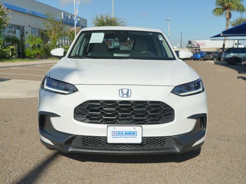 Used 2024 Honda HR-V LX image 2