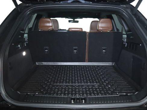 Used 2023 Lincoln Nautilus Reserve AWD/4WD image 31