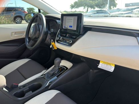 Used 2026 Toyota Corolla LE FWD image 14