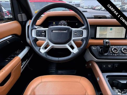 Used 2024 Land Rover Defender 110 S image 8