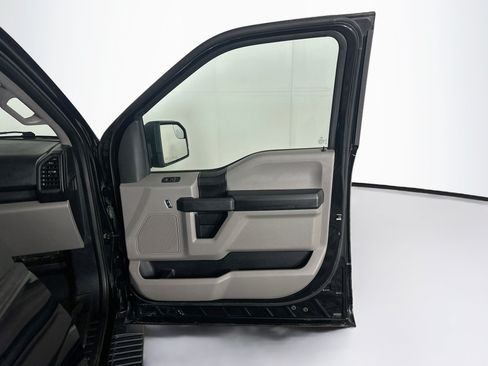 Used 2018 Ford F150 XL w/ Equipment Group 101A Mid AWD/4WD image 30