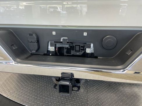 Used 2023 Chevrolet Silverado 1500 LT AWD/4WD image 26