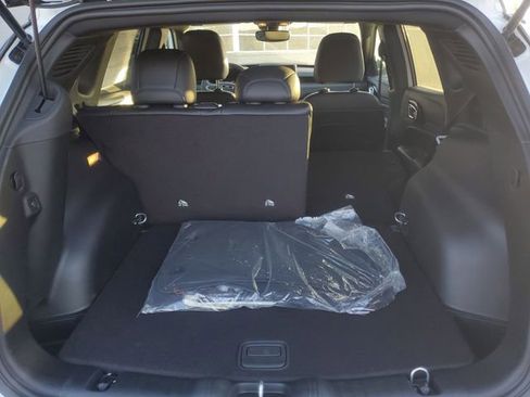 New 2026 Jeep Compass Limited image 9