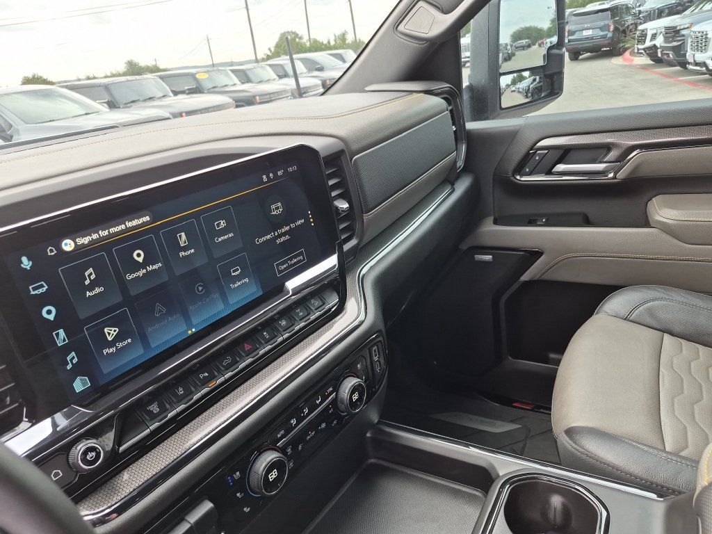 Used 2025 Chevrolet Silverado 2500 ZR2 w/ Technology Package AWD/4WD image 27