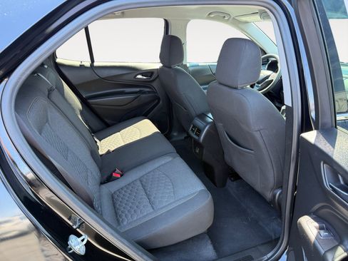 Used 2020 Chevrolet Equinox LT AWD/4WD image 18