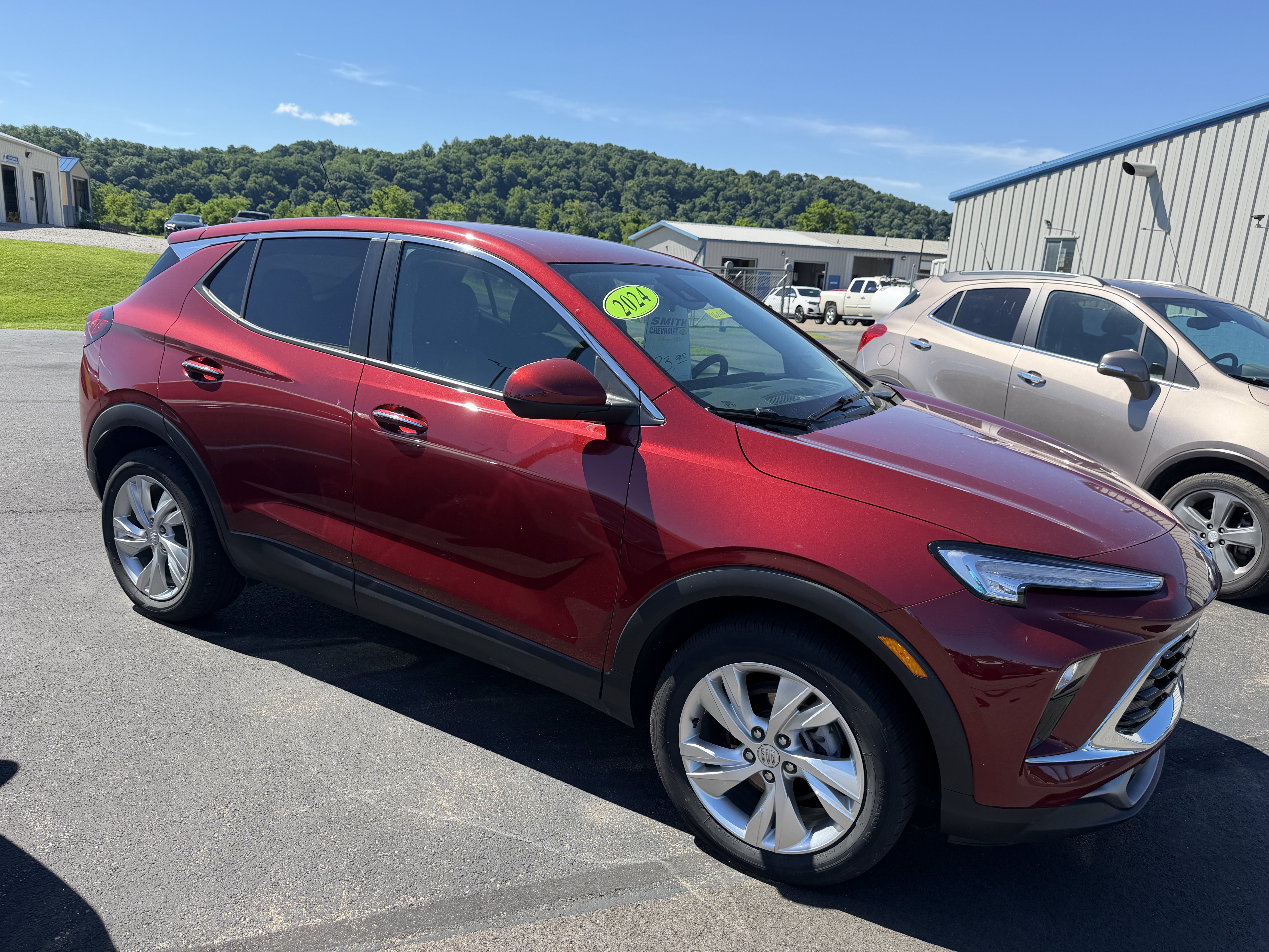 Used 2024 Buick Encore GX Preferred w/ Comfort Package FWD image 7