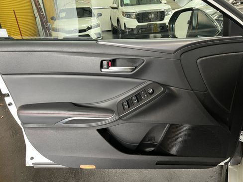 Used 2020 Toyota Avalon TRD image 25