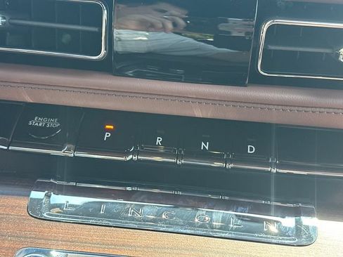 New 2026 Lincoln Aviator Reserve AWD/4WD image 30
