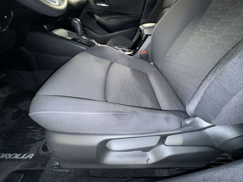 Used 2023 Toyota Corolla SE image 17