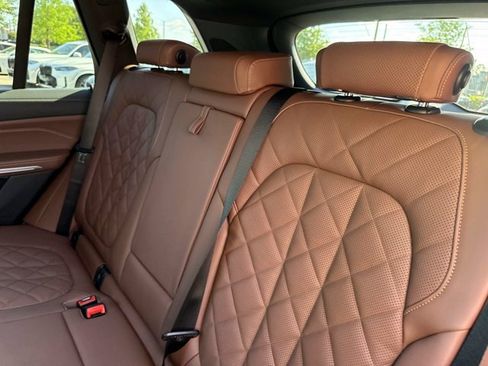 New 2026 BMW X5 xDrive40i w/ M Sport Package AWD/4WD image 15