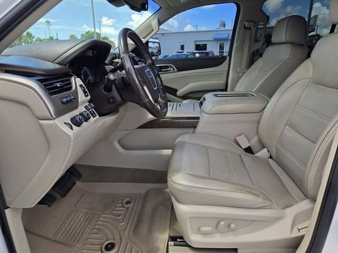 Used 2018 GMC Yukon XL Denali w/ Open Road Package AWD/4WD image 16