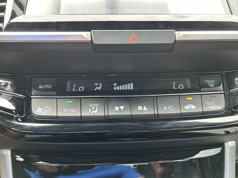 Used 2016 Honda Accord EX-L image 20