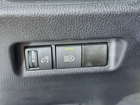 Used 2024 Toyota RAV4 XLE FWD image 21