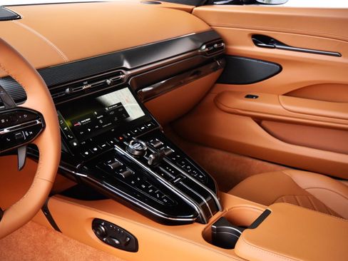 New 2026 Aston Martin V8 Vantage S RWD image 12