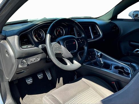 Used 2015 Dodge Challenger R/T w/ Quick Order Package 22B R/T image 12