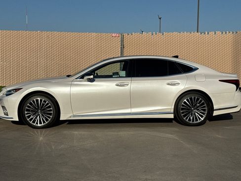 Certified 2024 Lexus LS 500 w/ Luxury Package RWD image 7