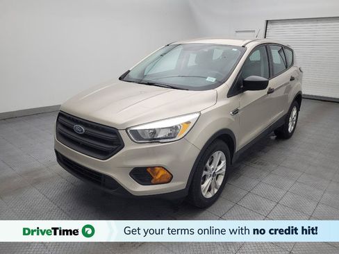 Used 2017 Ford Escape S FWD image 1