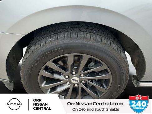 Used 2020 Ford Expedition Limited w/ Equipment Group 301A AWD/4WD image 9