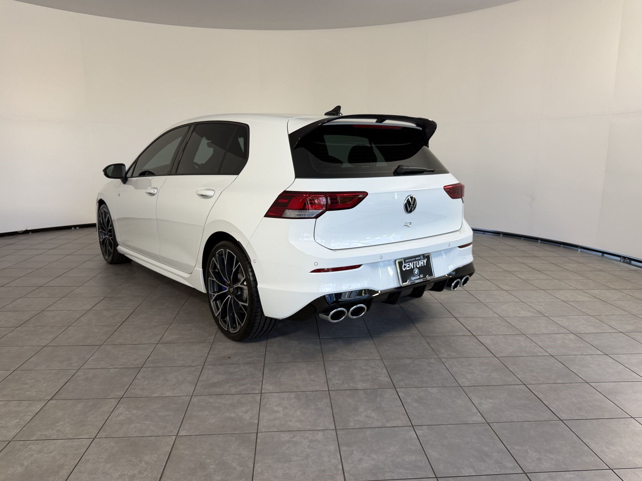 Used 2026 Volkswagen Golf AWD/4WD image 3