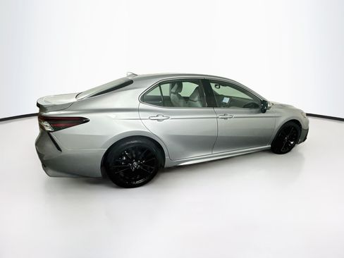 Used 2024 Toyota Camry XSE FWD image 10