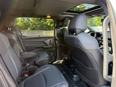 Certified 2021 Toyota Sienna XSE image 13