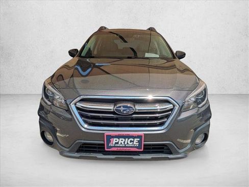 Used 2019 Subaru Outback 3.6R Limited w/ Popular Package #2 AWD/4WD image 2