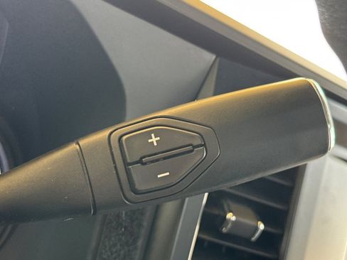 Used 2024 Ford F250 XLT image 23