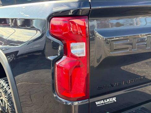 Used 2024 Chevrolet Silverado 1500 ZR2 w/ Technology Package image 12