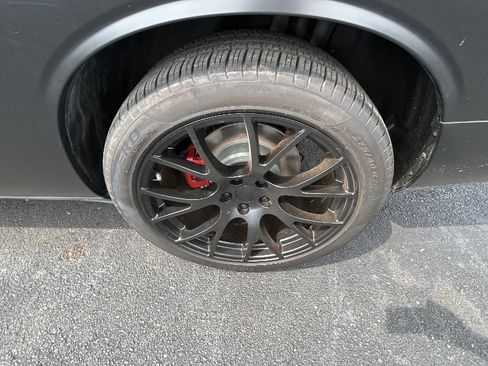Used 2011 Dodge Challenger RWD image 28