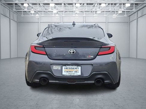 Used 2024 Toyota GR86 Premium image 6