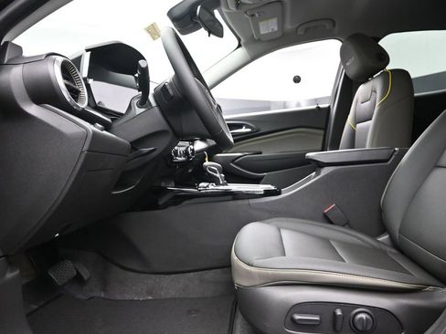 Used 2026 Chevrolet Trax ACTIV w/ Driver Confidence Package image 12