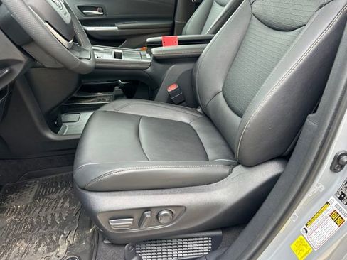 Used 2026 Toyota Sienna XLE Woodland Edition AWD/4WD image 17