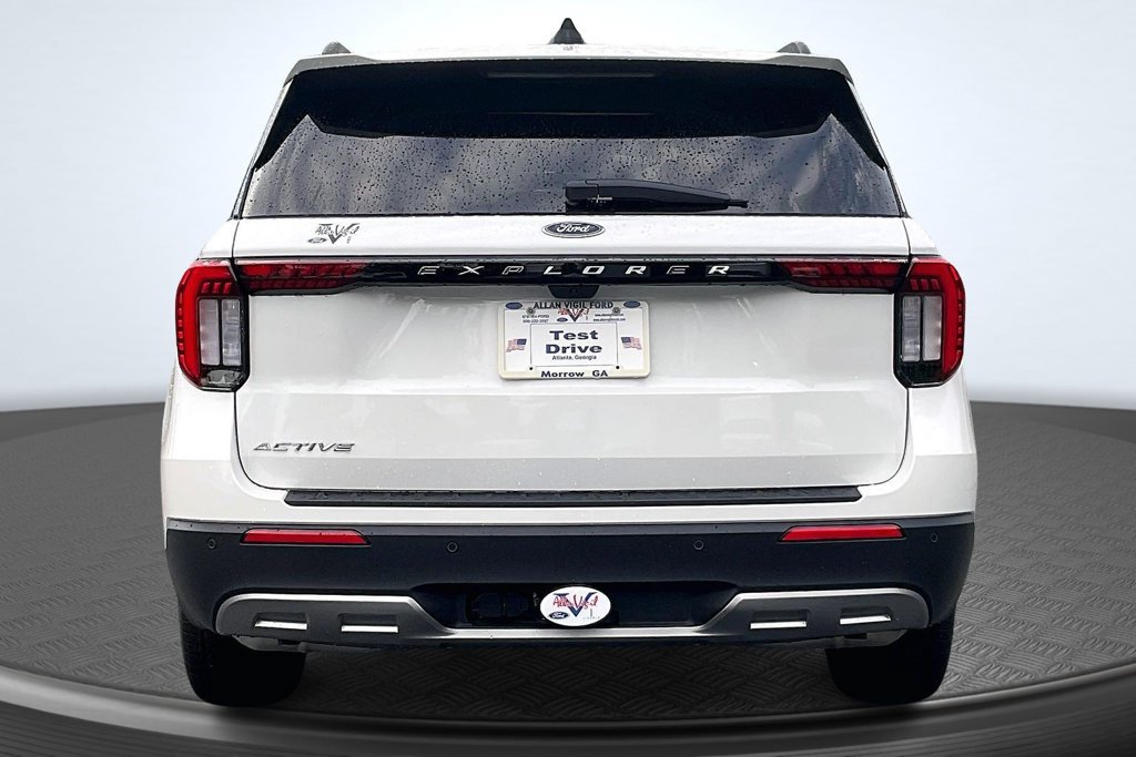 Used 2026 Ford Explorer Active w/ Active Comfort Package RWD image 6