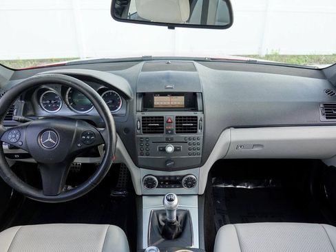 Used 2010 Mercedes-Benz C 300 Sedan image 82