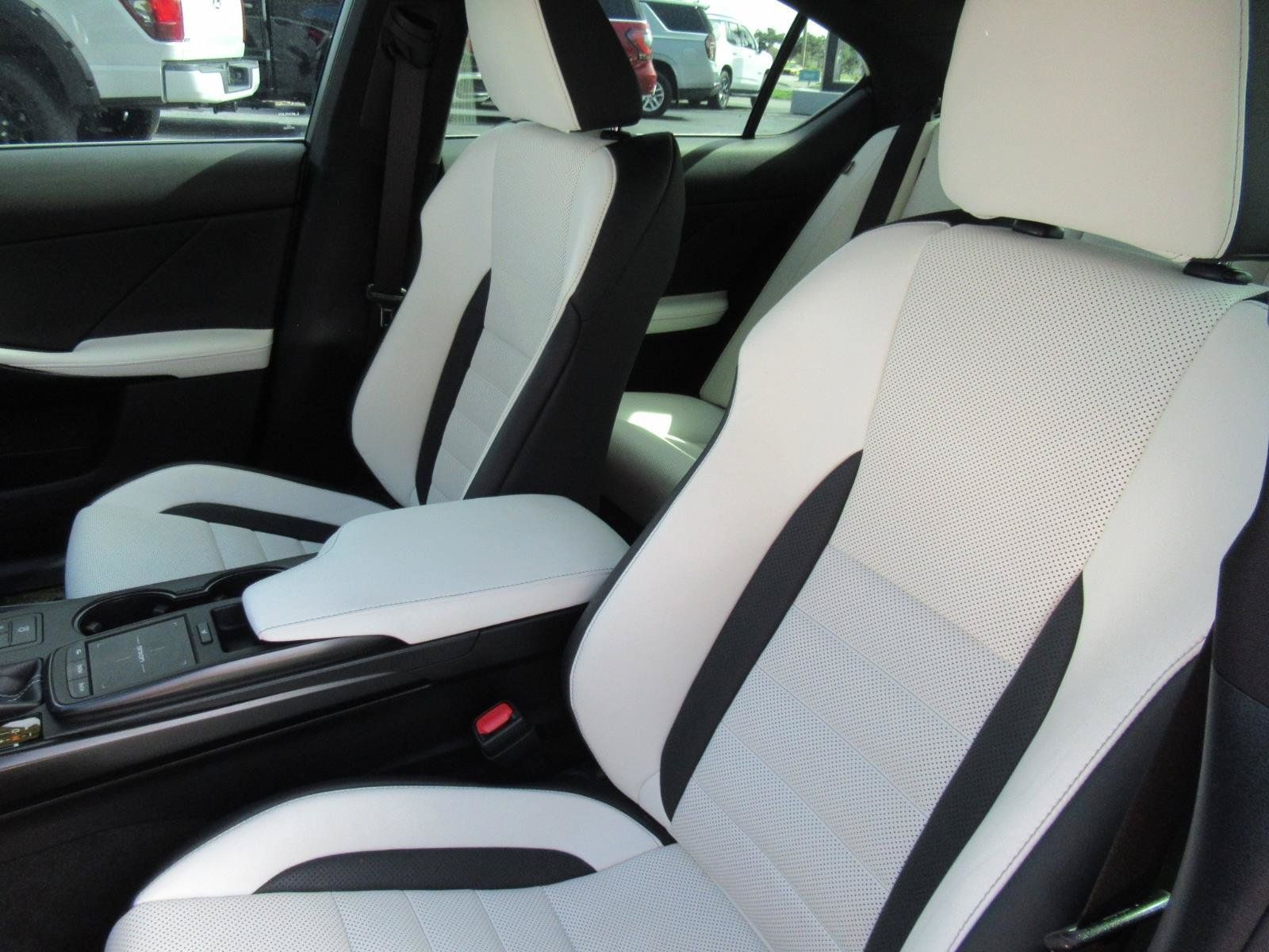 Used 2022 Lexus IS 350 F Sport w/ Accessory Package RWD image 21