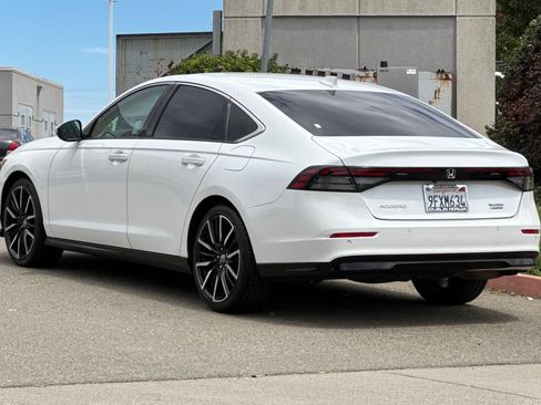 Certified 2023 Honda Accord Touring image 6
