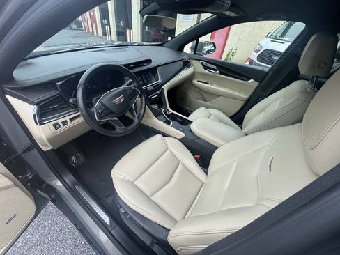 Used 2018 Cadillac XT5 FWD image 21