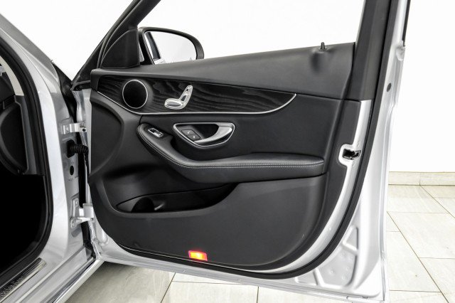 Used 2017 Mercedes-Benz C 300 Sedan image 47
