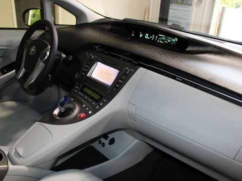 Used 2012 Toyota Prius Two FWD image 26