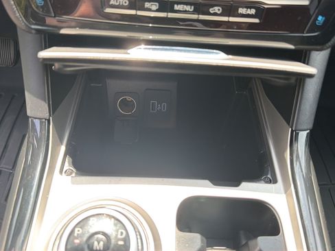 Used 2021 Ford Explorer ST w/ Equipment Group 401A AWD/4WD image 32