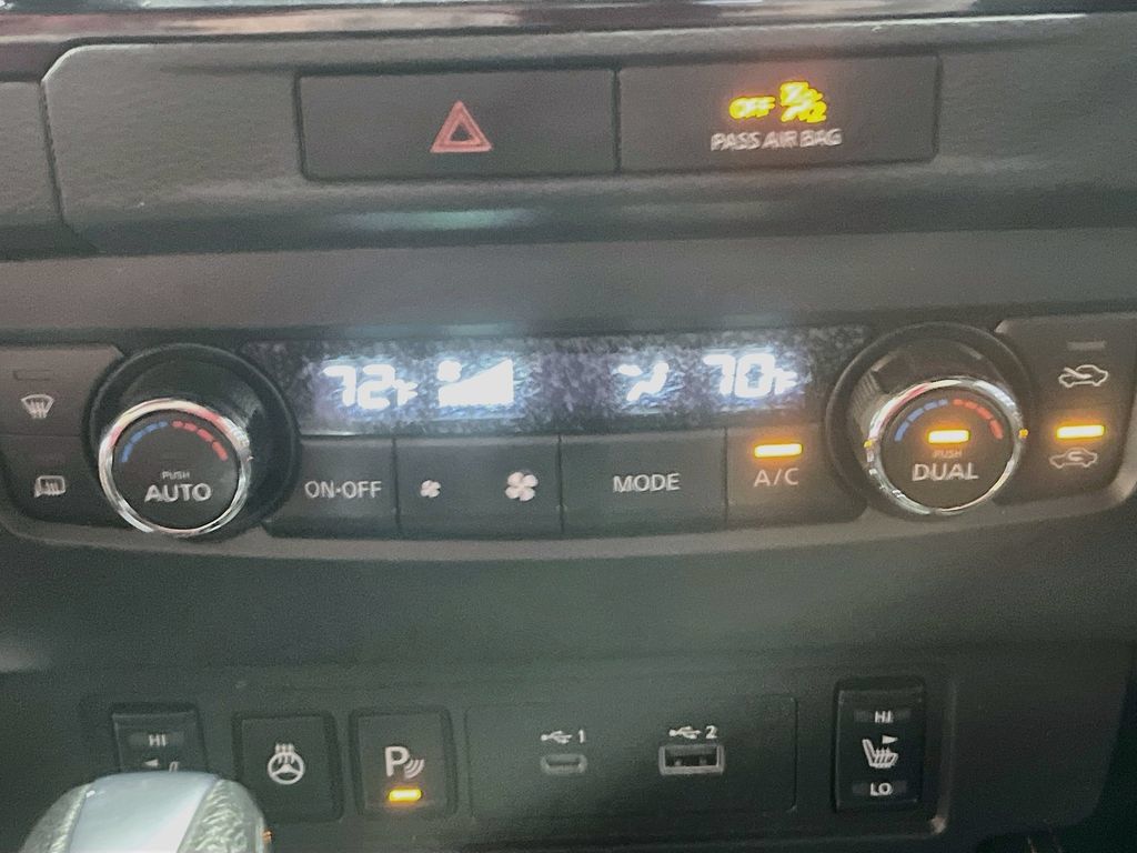 Used 2023 Nissan Frontier PRO-4X w/ Pro Convenience Package AWD/4WD image 16