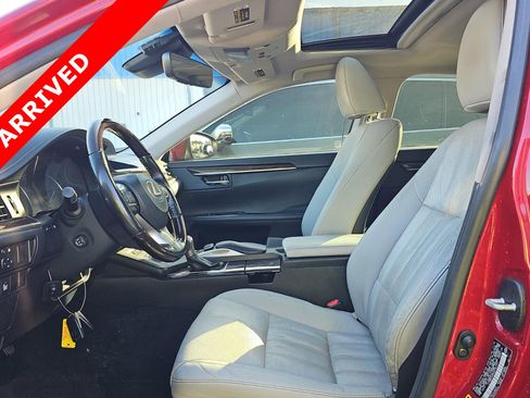 Used 2017 Lexus ES 300h image 6