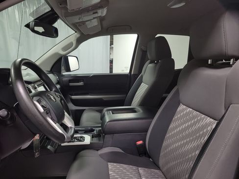 Used 2019 Toyota Tundra SR5 AWD/4WD image 17