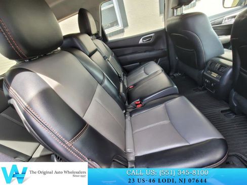 Used 2019 Nissan Pathfinder SL image 22