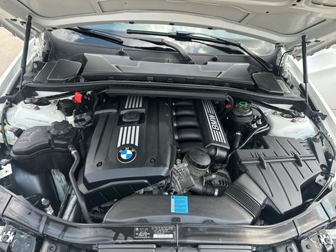 Used 2011 BMW 328i xDrive Sedan AWD/4WD image 23
