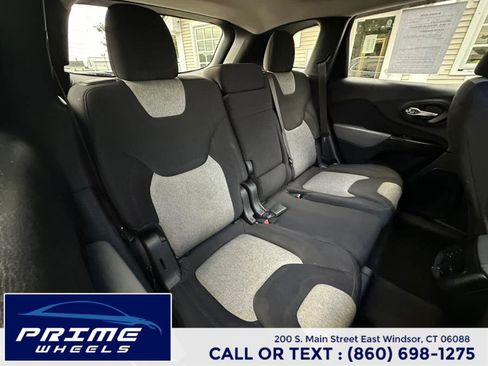 Used 2014 Jeep Cherokee Latitude image 16