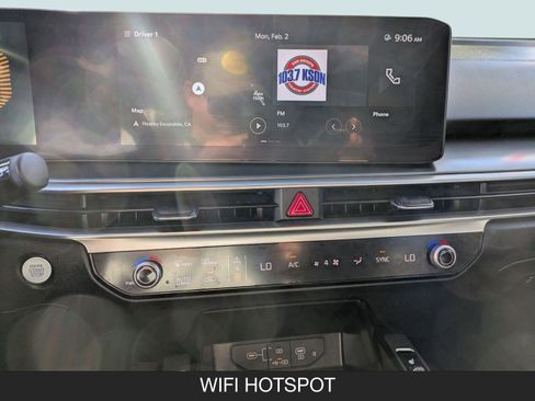 Used 2024 Kia Sorento S image 19