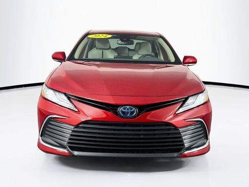 Used 2024 Toyota Camry XLE FWD image 2