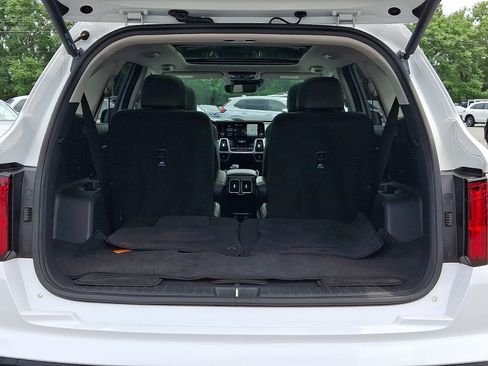 Certified 2023 Kia Sorento SX AWD/4WD image 29
