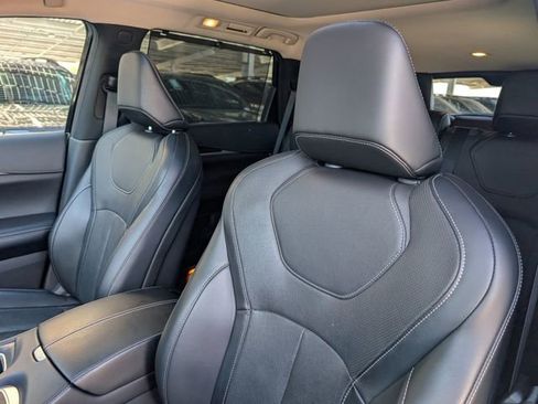 Used 2023 INFINITI QX60 Sensory w/ Vision Package AWD/4WD image 10